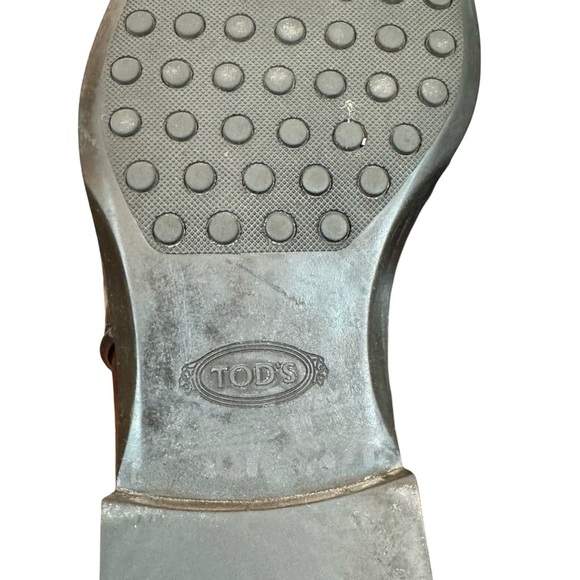 TOD’S Black Patent Leather Chelsea Ankle Boots - Picture 13 of 13